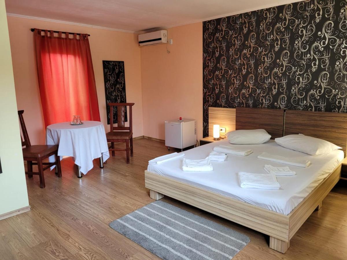 Pensiunea Miasor Hotel Murighiol Buitenkant foto